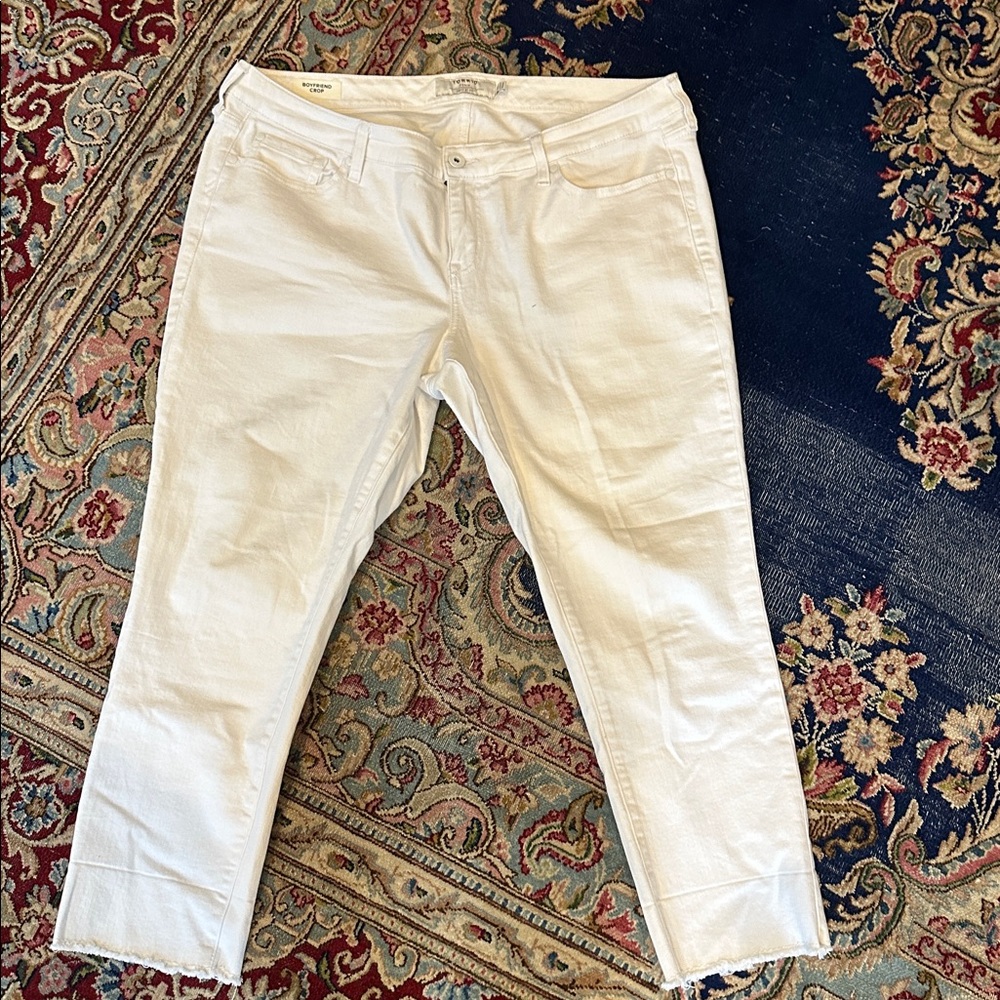 Torrid boyfriend crop white jeans size 18